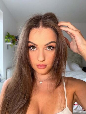 Full leaked Hollyh private photo