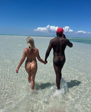 Full leaked Hollyqos private photo