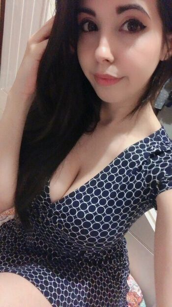 Full leaked Honeydewfawn private photo