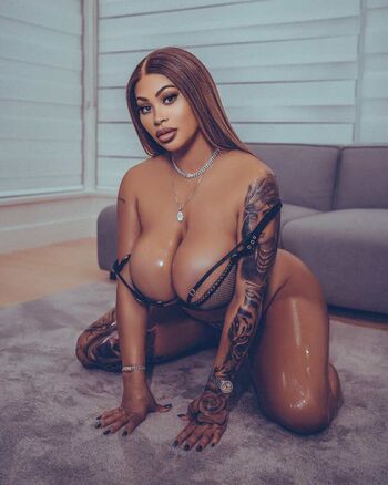 Full leaked Honeythemilf private photo