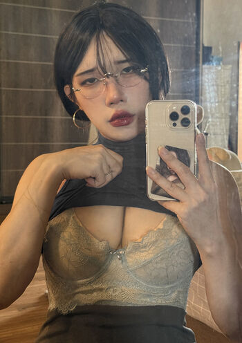 Full leaked Hongbin private photo