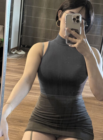 Full leaked Hongbin private photo