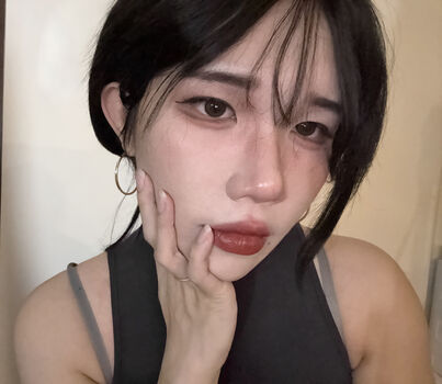 Full leaked Hongbin private photo