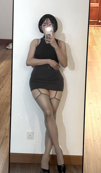 Full leaked Hongbin private photo