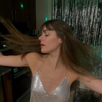 Full leaked Hope thomson private photo