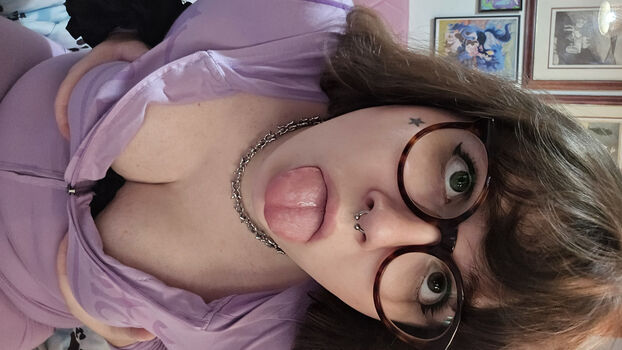 Full leaked Hotgirldrinksdew private photo