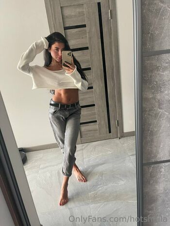 Full leaked Hotsheila private photo