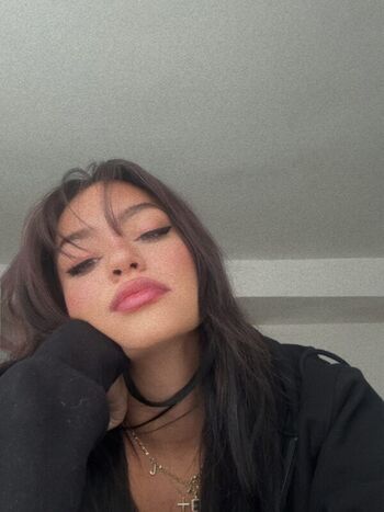Full leaked Hottitotti private photo