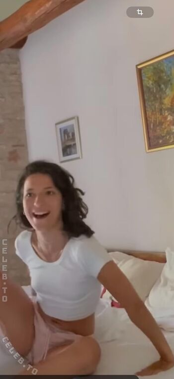 Full leaked Howshirli private onlyfans photo