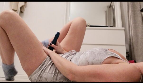 hugetittedgingerfree