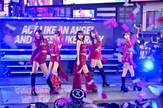 Huh Yunjin 허윤진