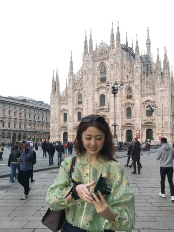 Huh Yunjin 허윤진