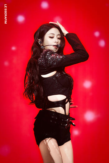 Huh Yunjin 허윤진