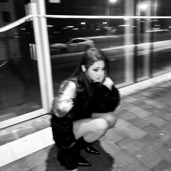 Full leaked Huh yunjin private onlyfans photo