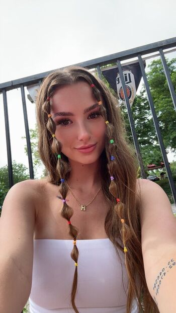 Full leaked Hunter nikole private photo