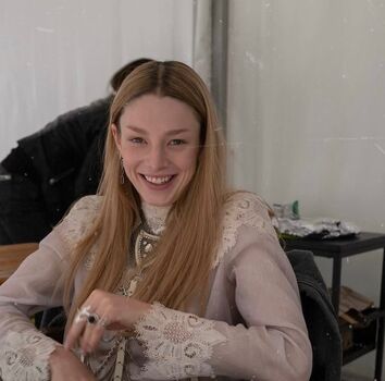 Full leaked Hunter schafer page private photo