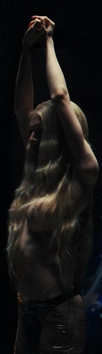 Full leaked Hunter schafer page private photo