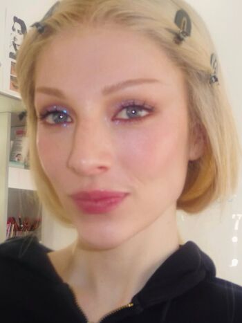 Full leaked Hunter schafer page private photo