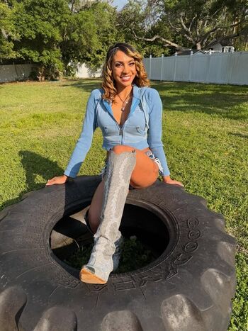 Full leaked Hustle goddess private photo