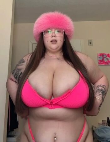 Full leaked Hustlebarbie private photo