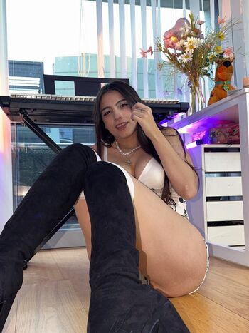 Full leaked Iaaras page private photo