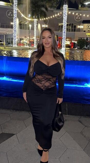 Full leaked Iam emilyanne private photo