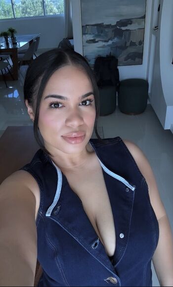 Full leaked Iamjanibell private photo