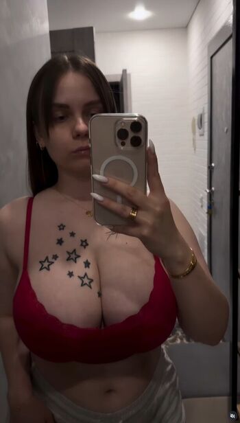 Full leaked Iamlilirii private photo