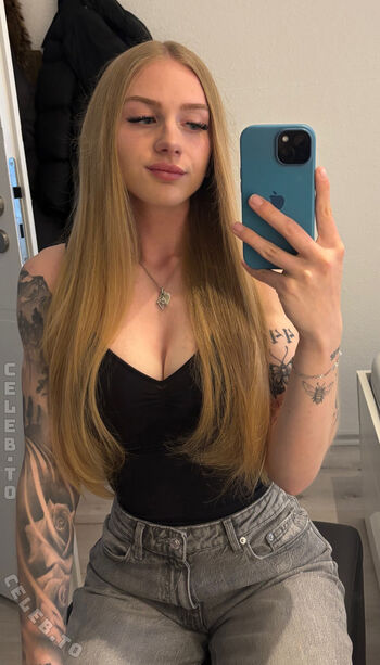 Full leaked Iamnotsure private photo