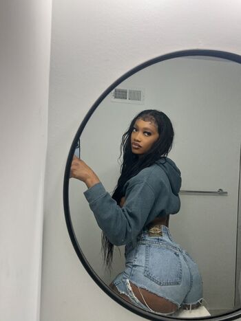 Full leaked Iamoutragious private photo