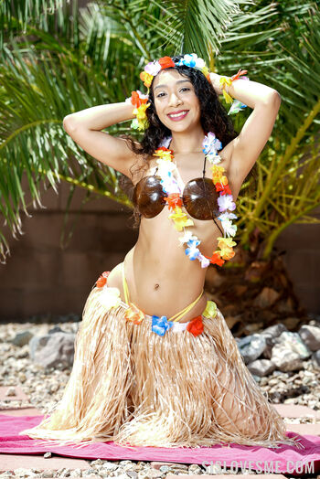 Full leaked Iamsarahlace private photo