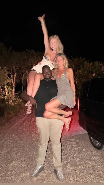 Full leaked Iamsydneythomas private photo