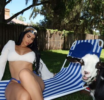 Full leaked Idalis lago private photo