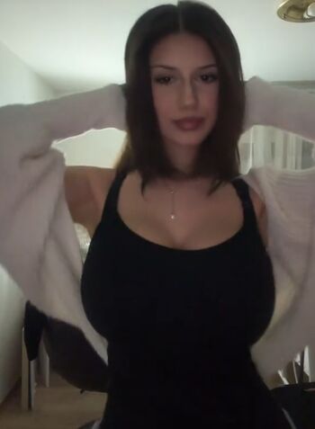 Full leaked Iema private photo