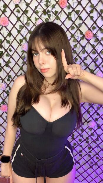 Full leaked Ijenz private photo