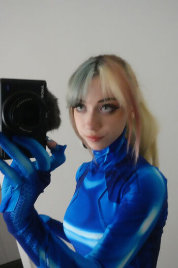 Full leaked Iluvmeww page private photo
