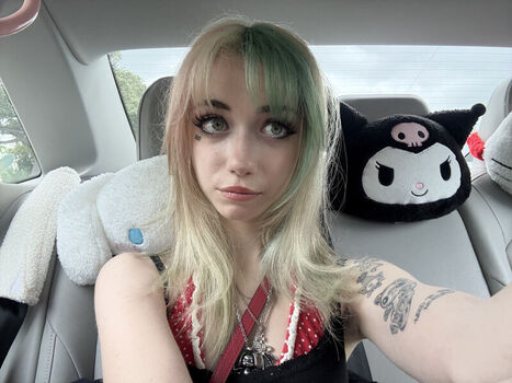 Full leaked Iluvmeww private photo