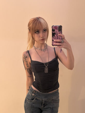 Full leaked Iluvmeww private photo