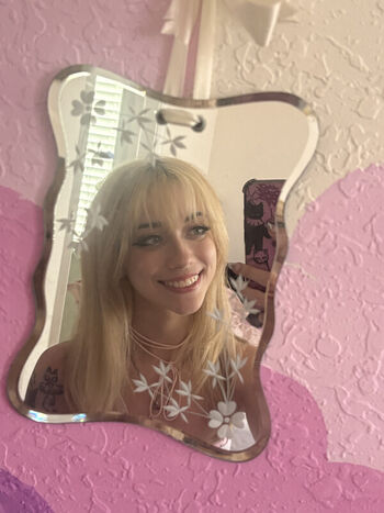 Full leaked Iluvmeww private photo