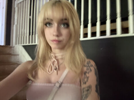 Full leaked Iluvmeww private photo