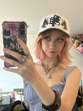 Full leaked Iluvmeww page private photo