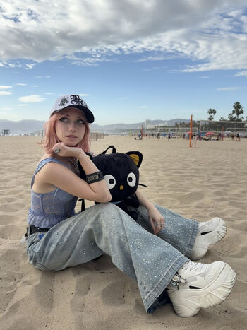Full leaked Iluvmeww page private photo