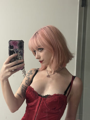 Full leaked Iluvmeww page private photo