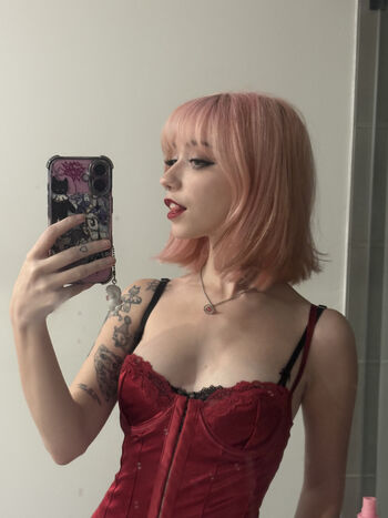 Full leaked Iluvmeww page private photo
