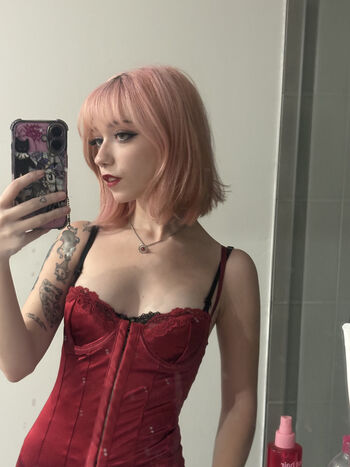 Full leaked Iluvmeww page private photo