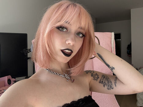 Full leaked Iluvmeww private photo