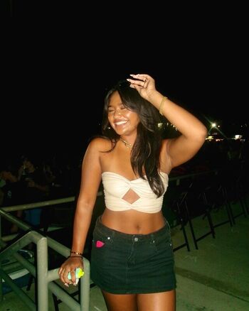 Full leaked Imaan zaiham page private photo