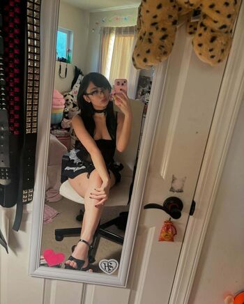 Full leaked Imkittydoll private photo