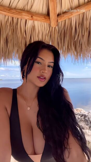 Full leaked Imlucerocrystal private photo