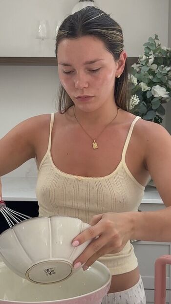 Imogen Cribb